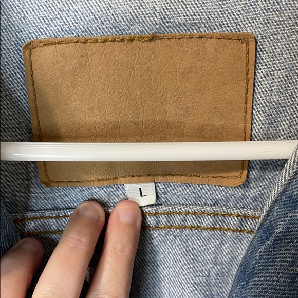 Vintage Disney Embroidered Mickey Mouse & Friends Light Denim Jacket Sz L 90s - Picture 5 of 11